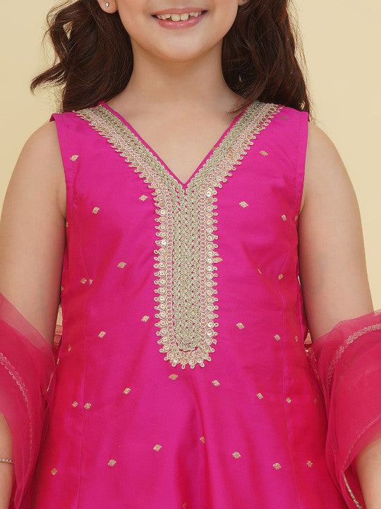 💖 Girls Hot Pink Embellished Kurti Pant Set with Dupatta – Festive Ethnic Wear