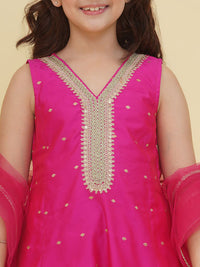 💖 Girls Hot Pink Embellished Kurti Pant Set with Dupatta – Festive Ethnic Wear