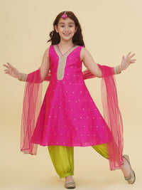 💖 Girls Hot Pink Embellished Kurti Pant Set with Dupatta – Festive Ethnic Wear